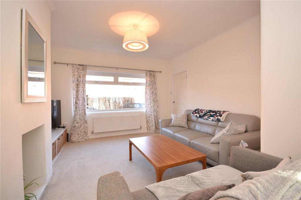 Property photo 3 of 13 Picture No. 01