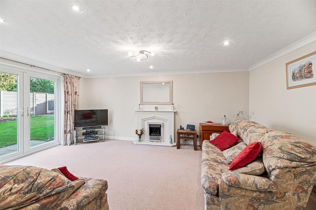 Property photo 2 of 15