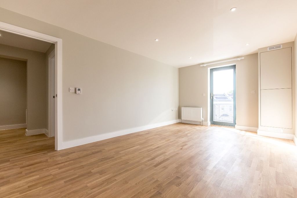 Property photo 2 of 8 Living_Room