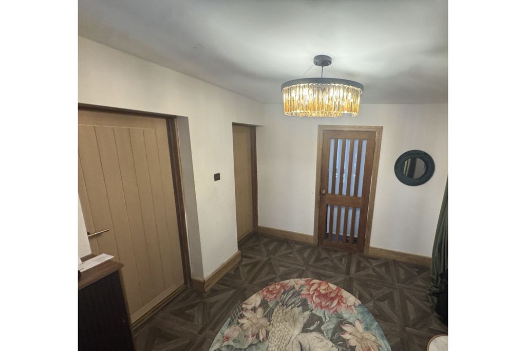Property photo 2 of 29