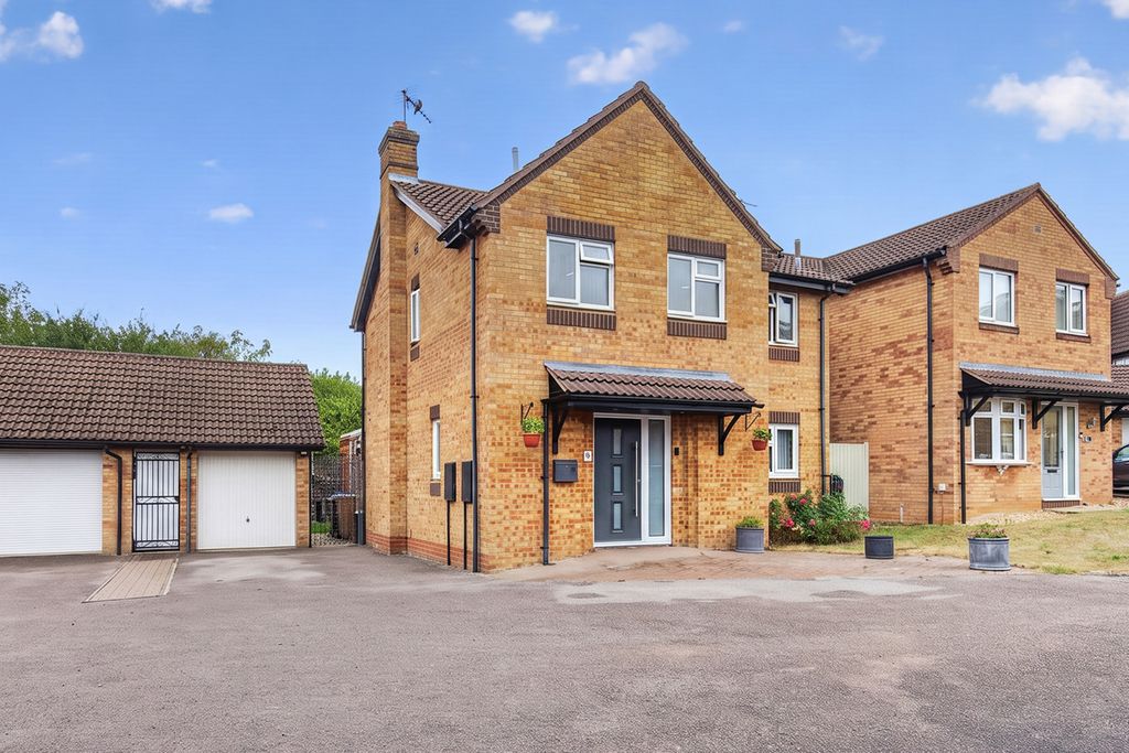 Property photo 1 of 37