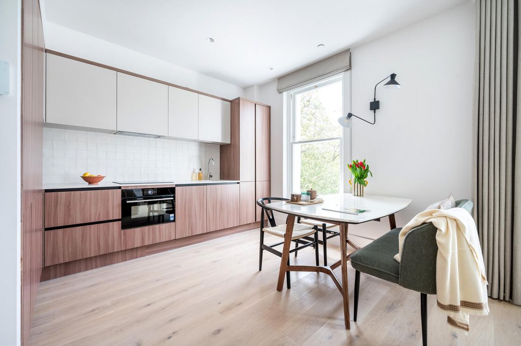 Property photo 1 of 5 Elsham Road, Holland Park, W14