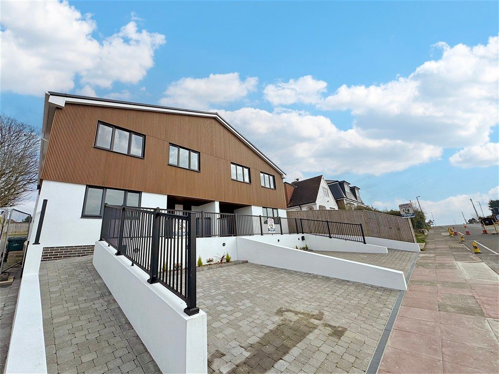 Property photo 1 of 22 External Front