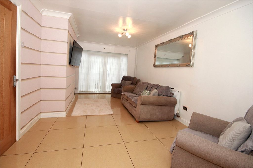 Property photo 3 of 13 Picture No. 20