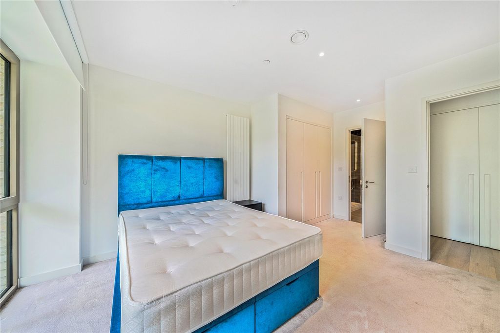 Property photo 3 of 44 Picture No. 41