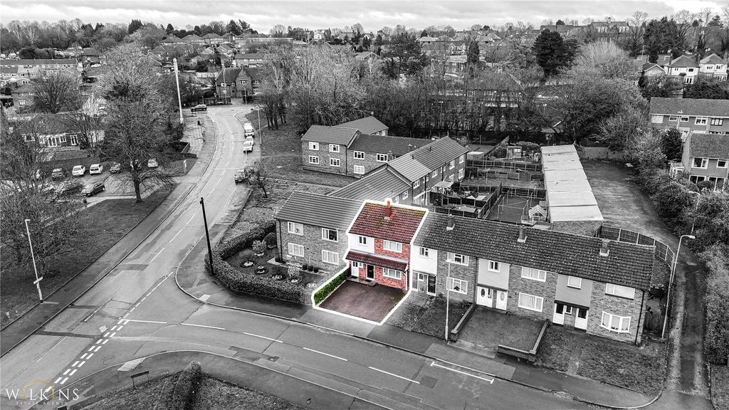 Property photo 2 of 32 Picture No. 04