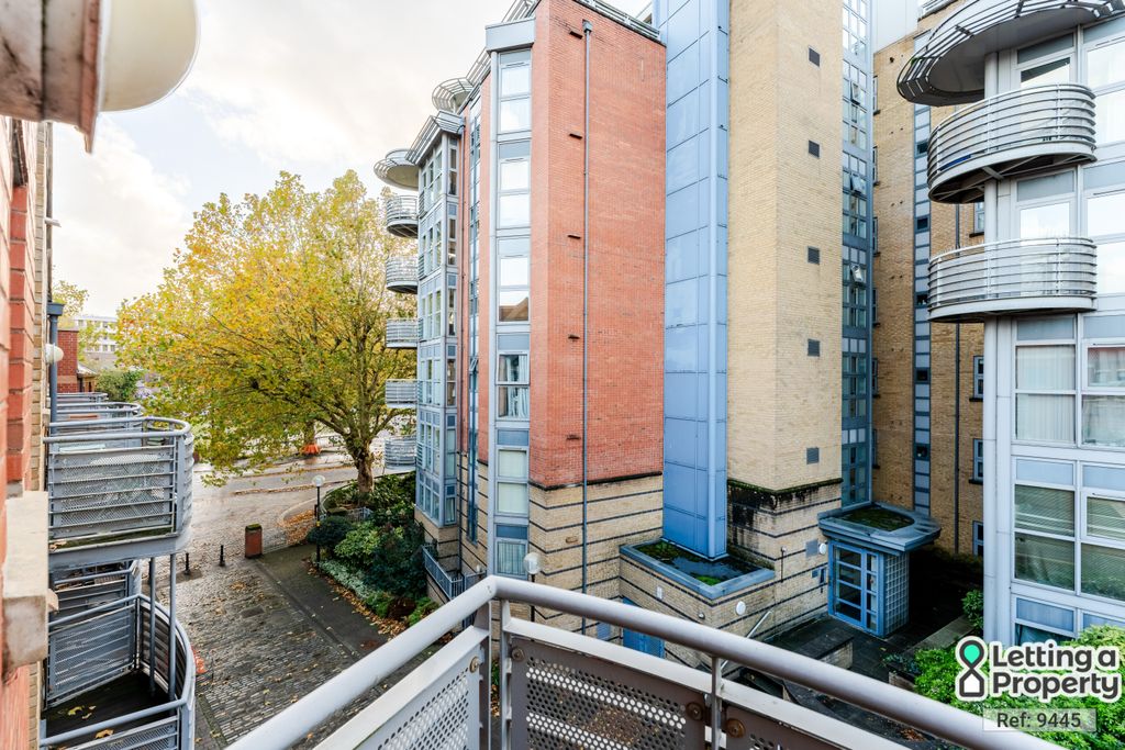 Property photo 3 of 19