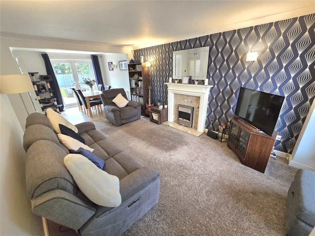Property photo 2 of 17 Picture No. 03