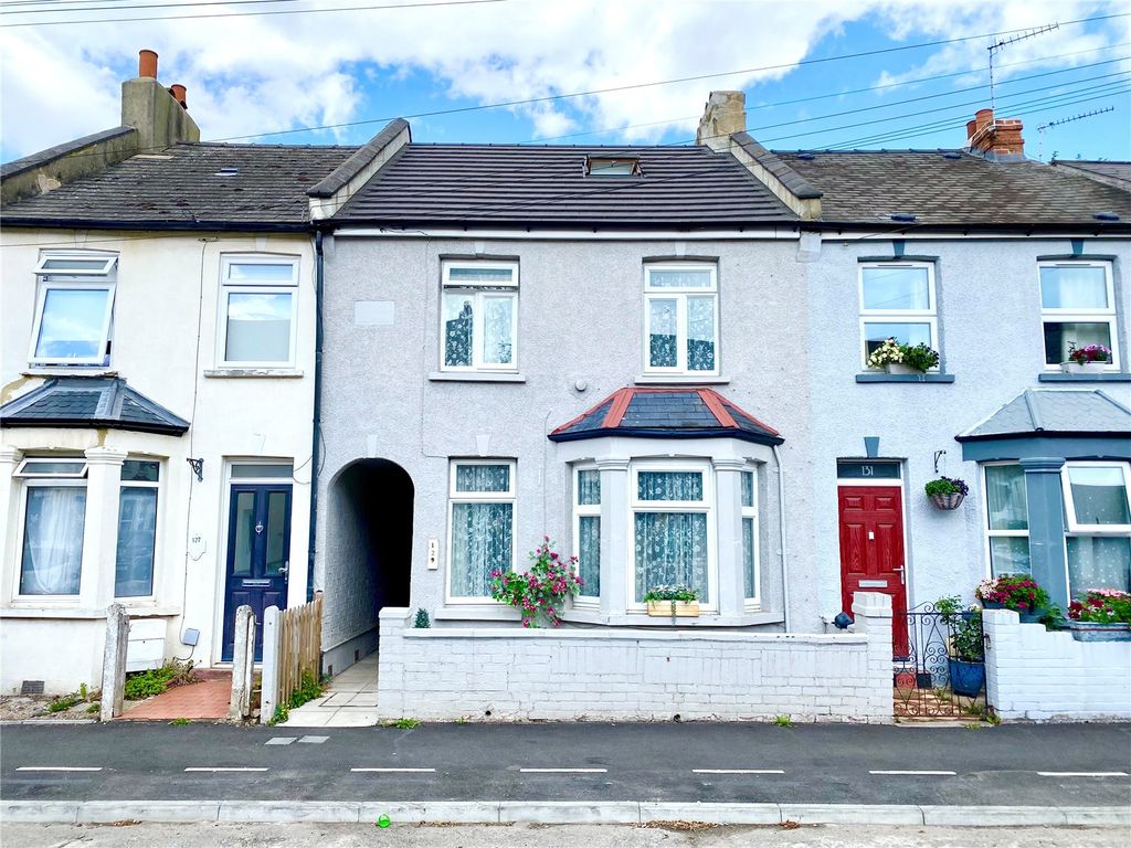 Property photo 2 of 16 Front