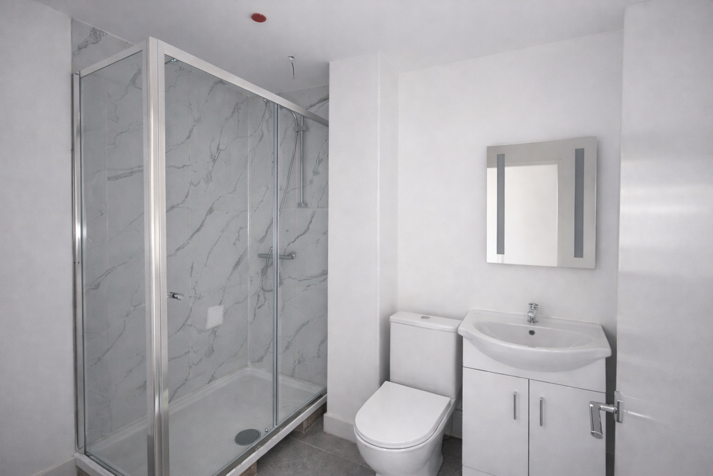 Property photo 3 of 6 Bathroom