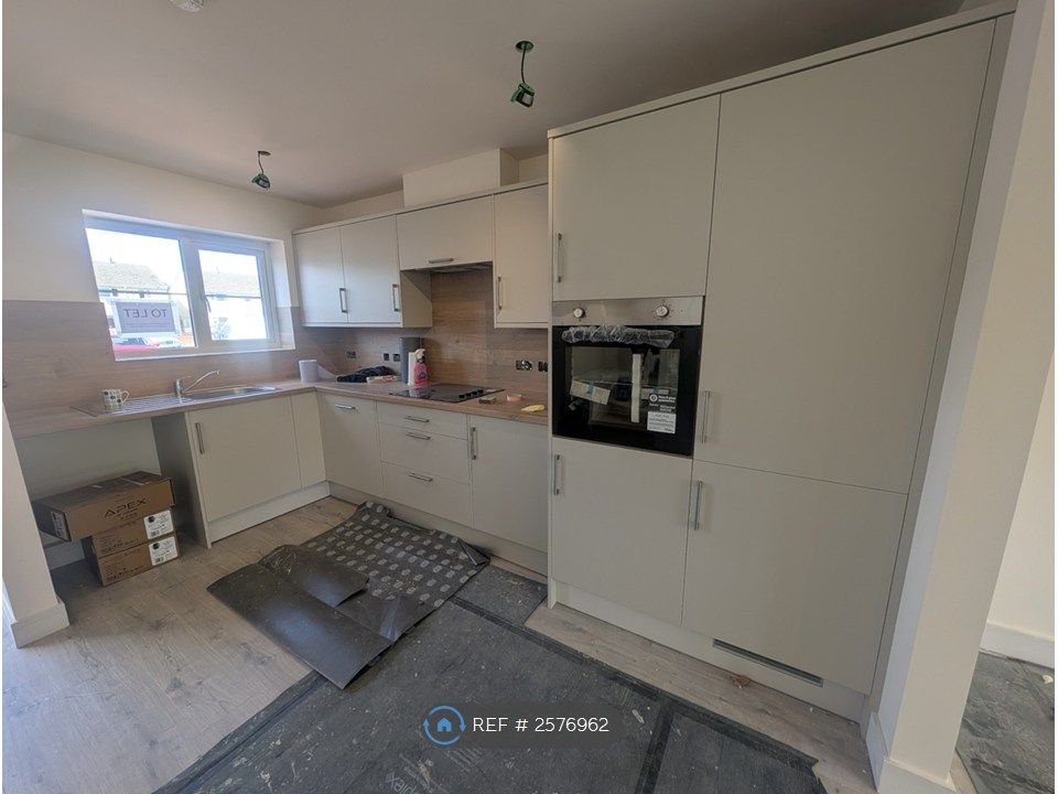 Property photo 2 of 3 Kitchen