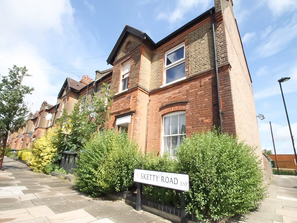 Property photo 1 of 7