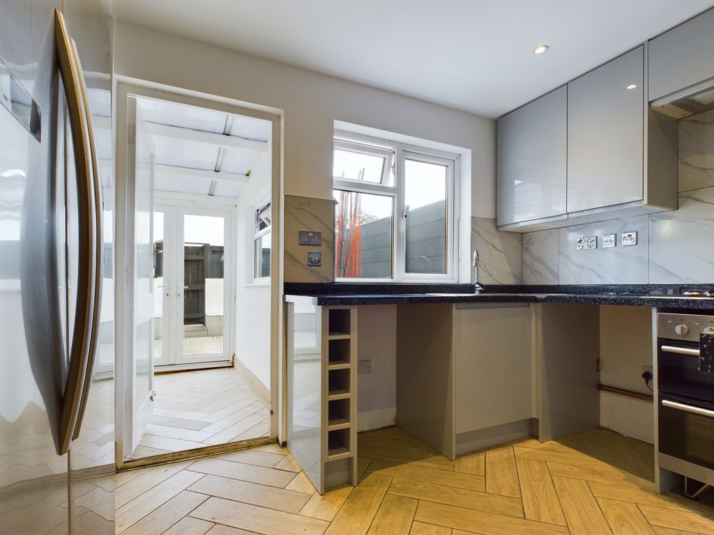 Additional image 6 of 3 bed terraced house to rentHaydn Road, Brighton Hill, Basingstoke RG22