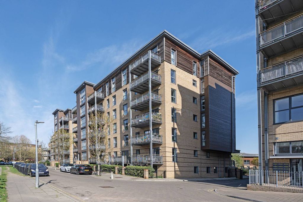 Property photo 2 of 9