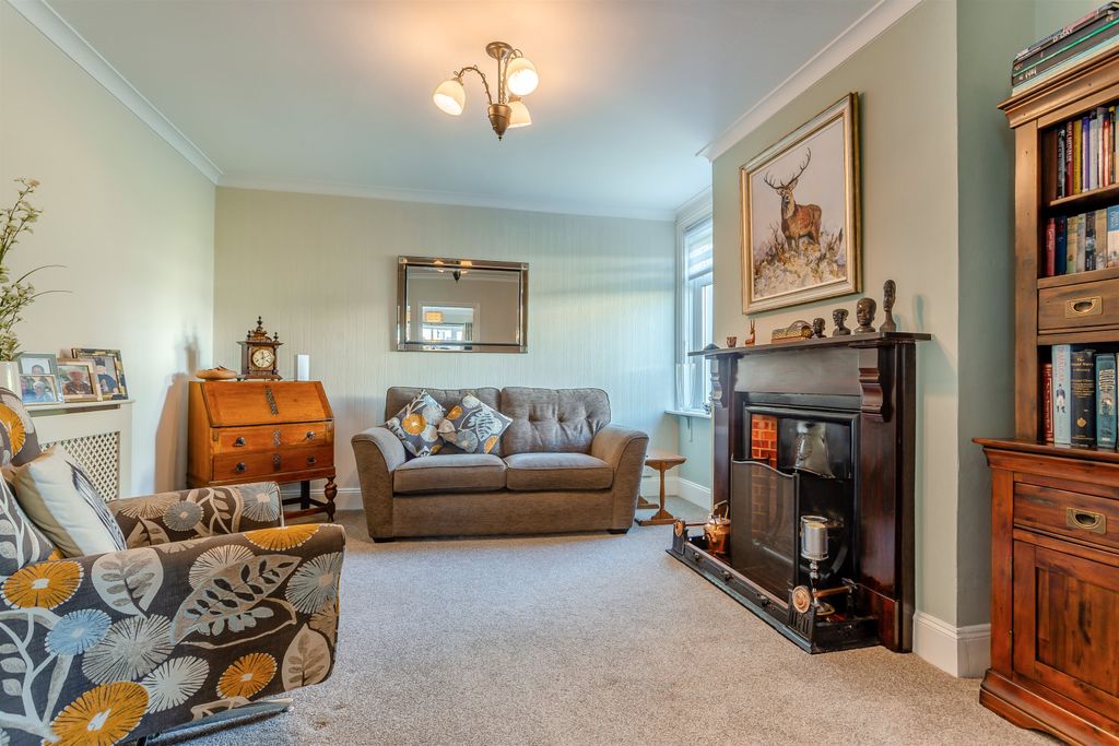 Property photo 3 of 50