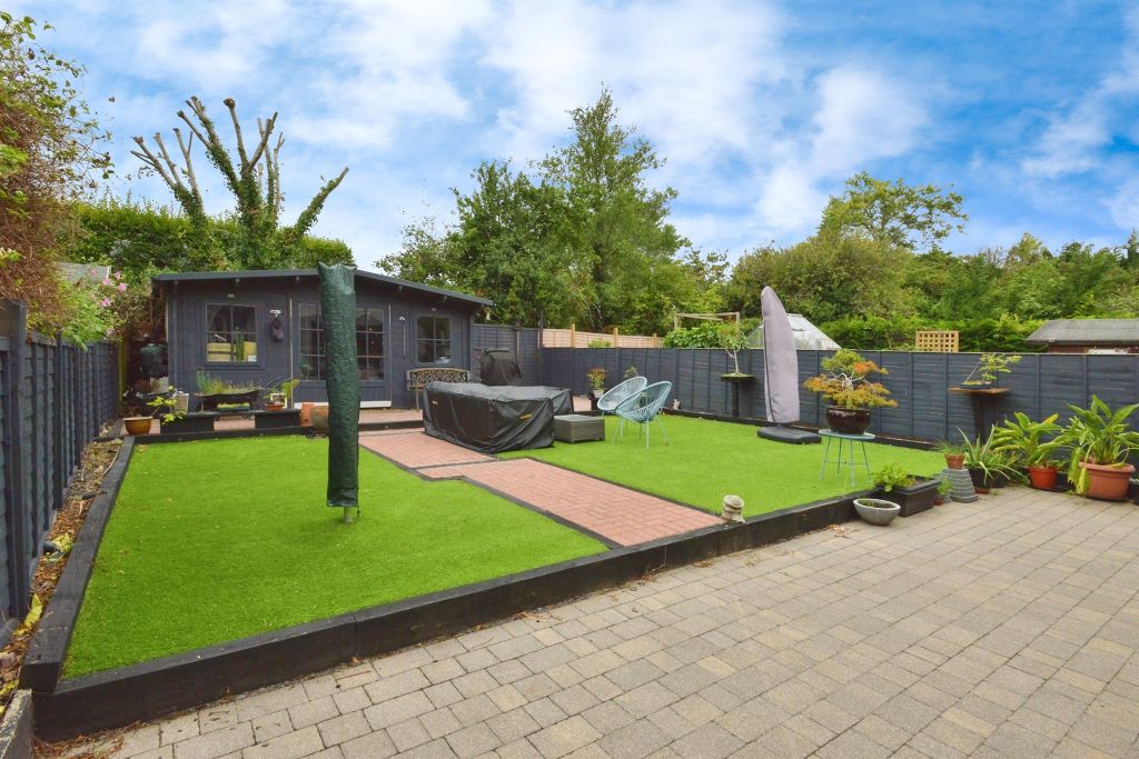 Property photo 3 of 17