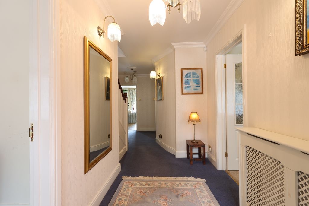 Property photo 2 of 20 Entrance Hallway