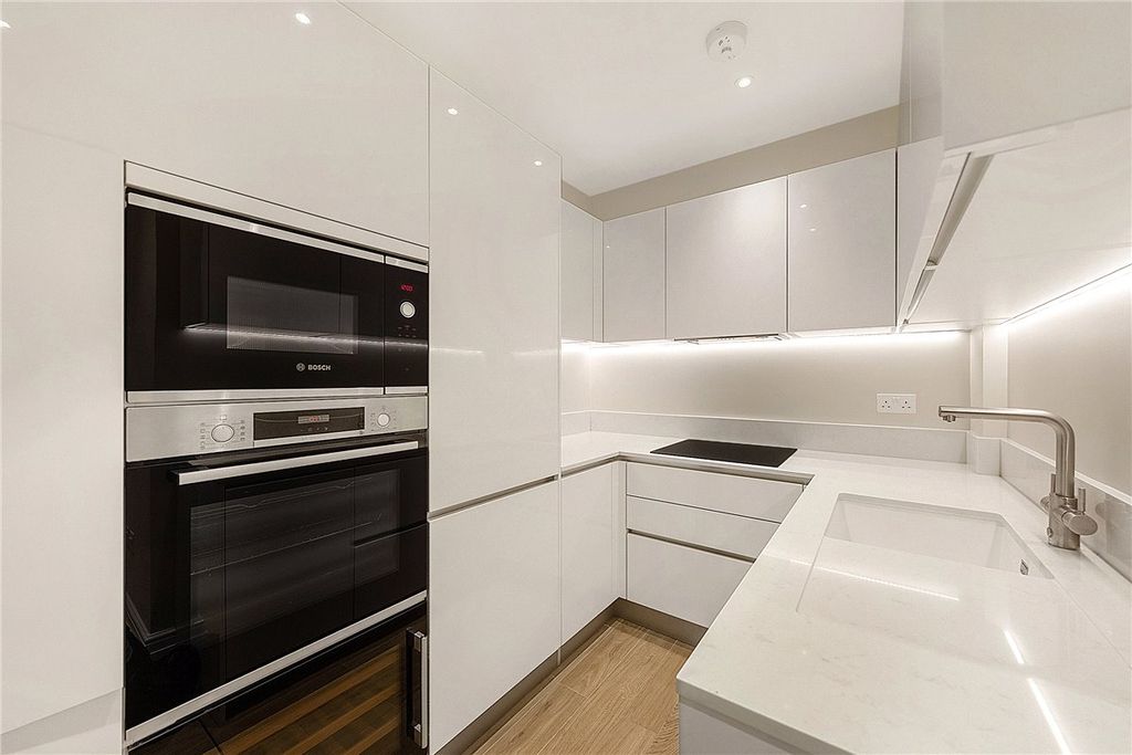 Property photo 3 of 10 Picture No. 07