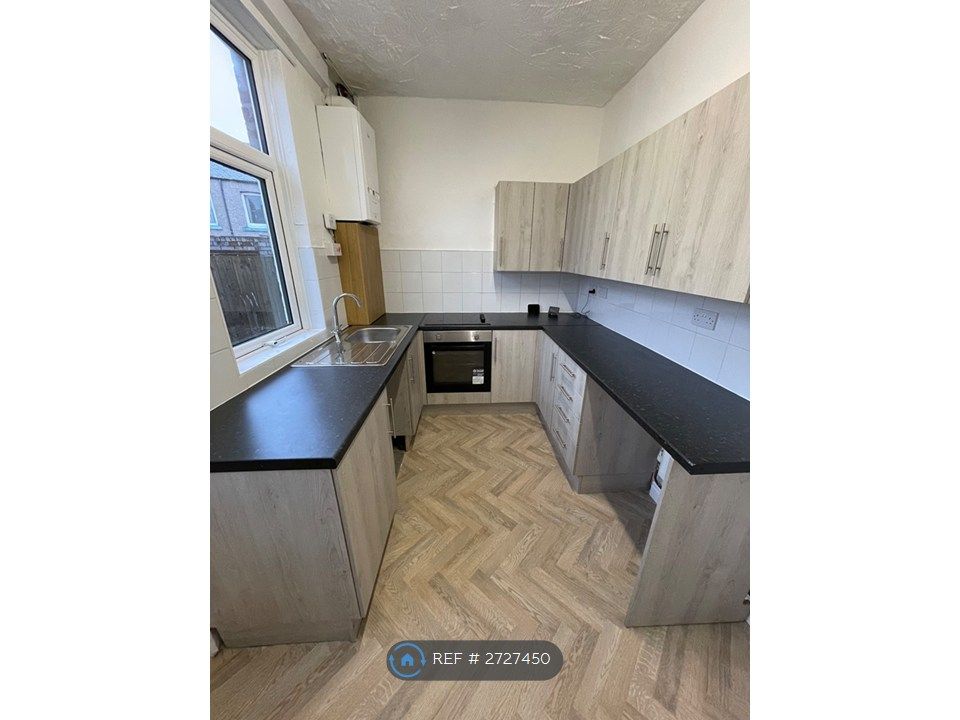 Property photo 1 of 15 Kitchen