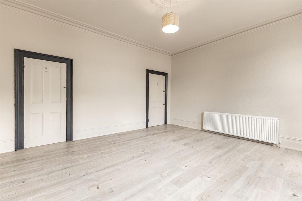 Property photo 3 of 16 _E2A0052-Hdr.Jpg