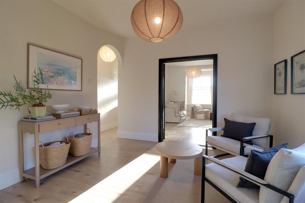 Property photo 3 of 39 Img_6268-Img_6270.Jpg