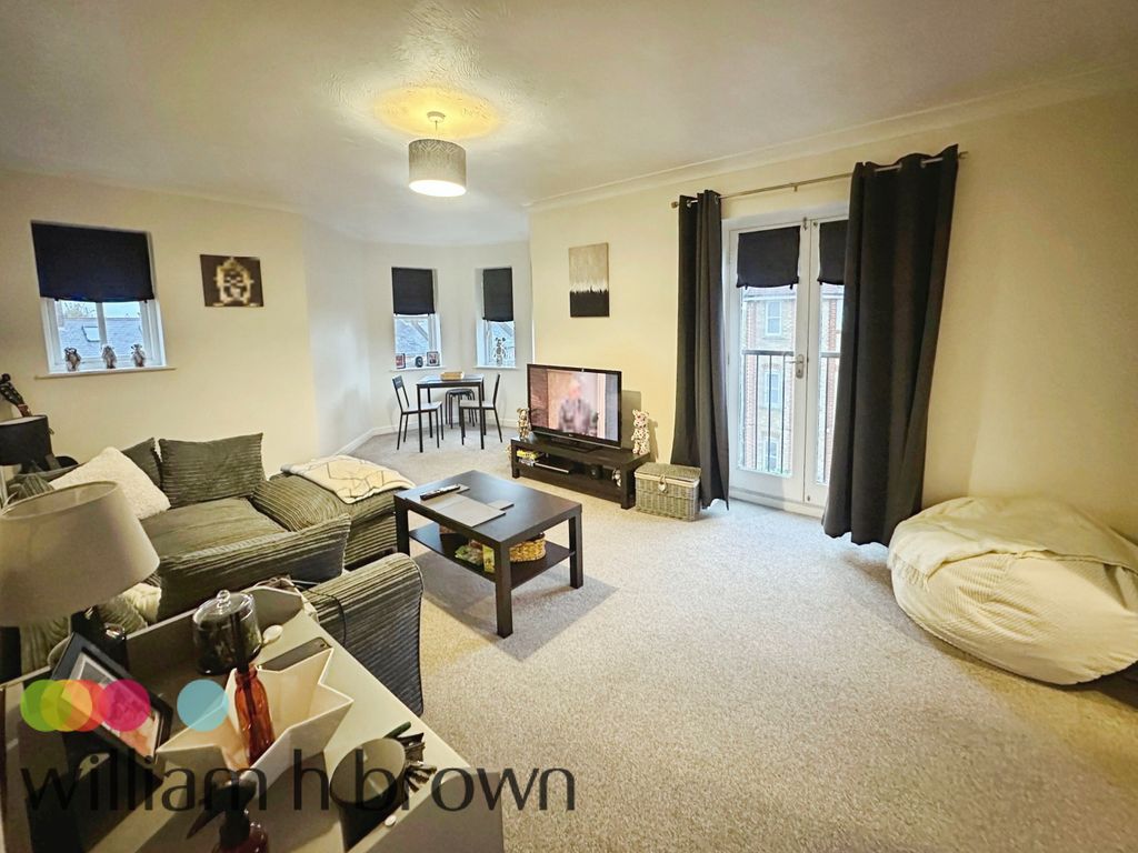 Property photo 3 of 10 View