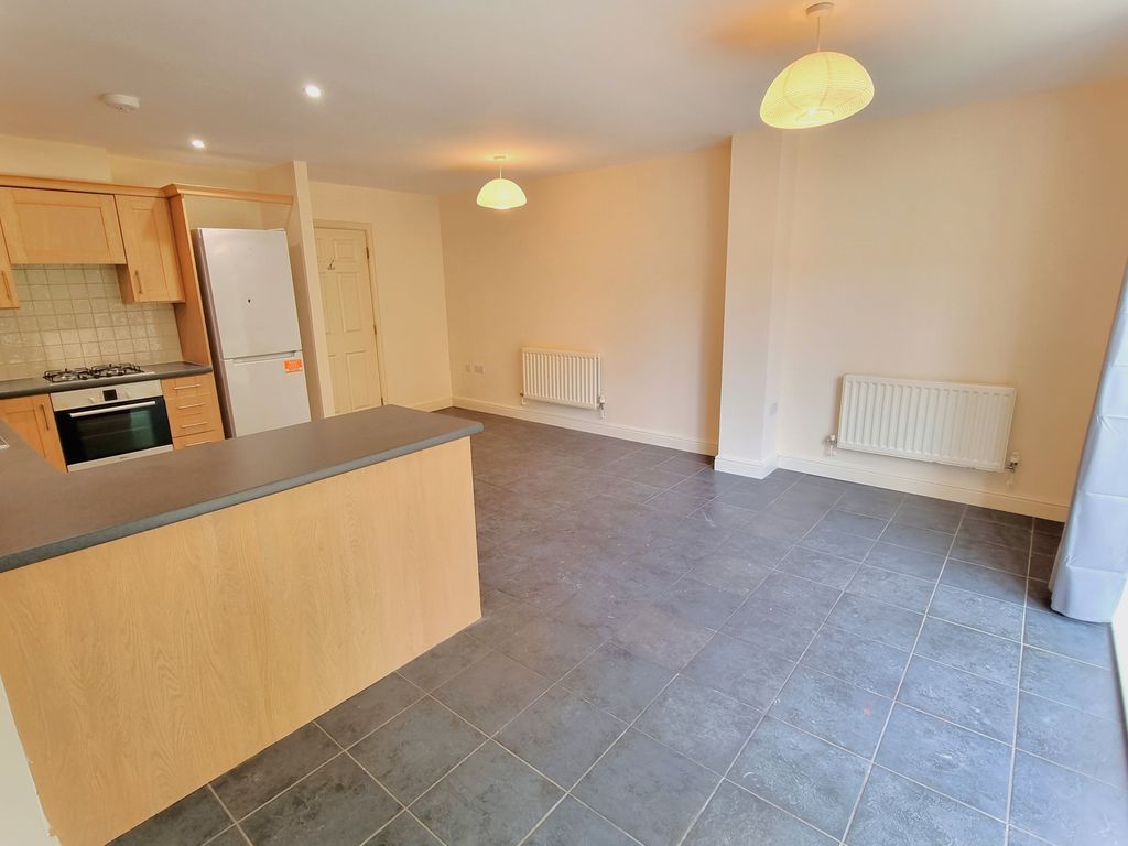 Property photo 3 of 26