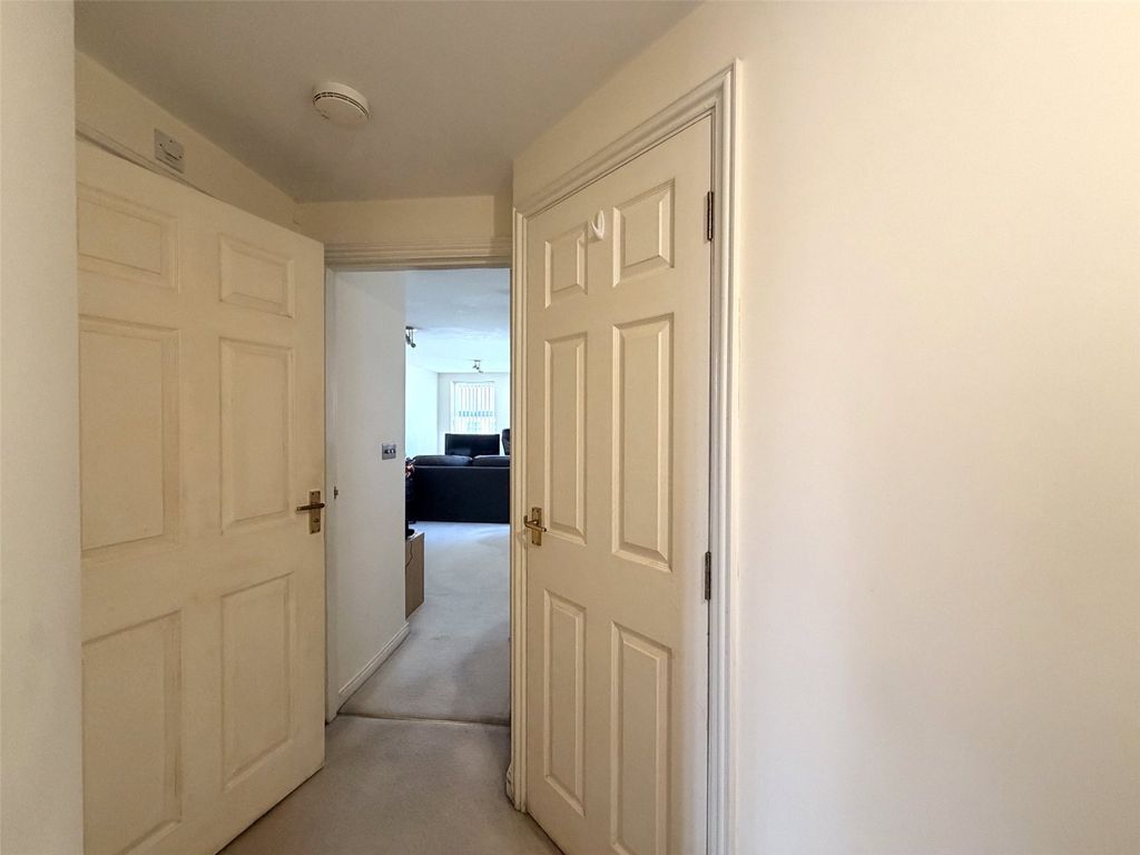 Property photo 2 of 12 Hallway