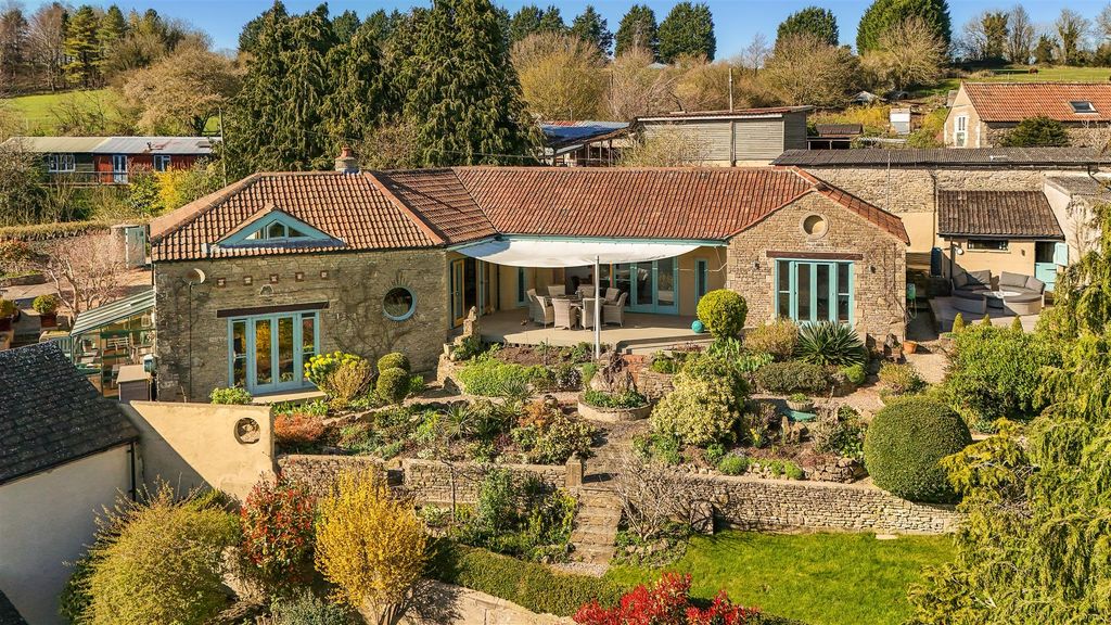 Property photo 1 of 26 Ph33_6463594.Jpg