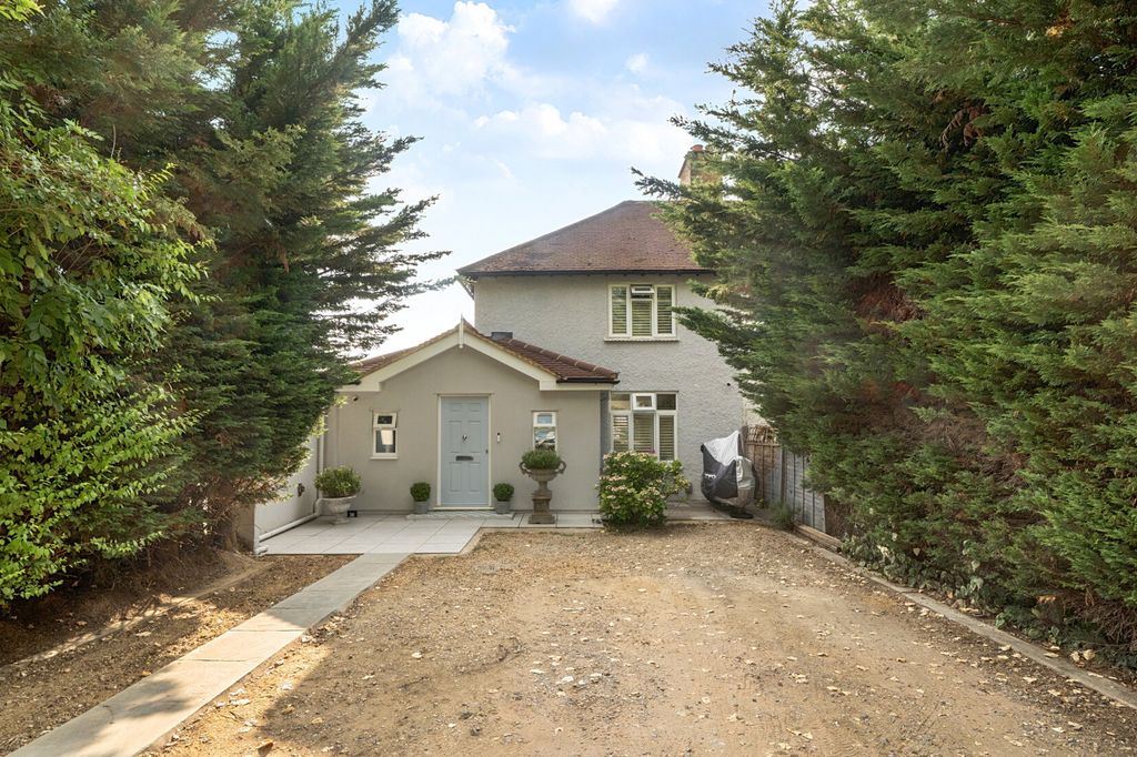 Property photo 1 of 26 Front Aspect