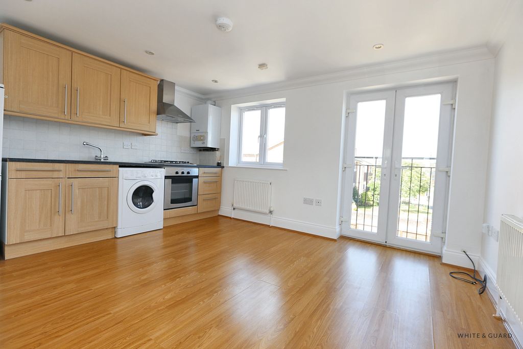 Property photo 2 of 7 Img_3704