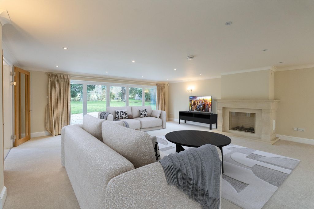 Property photo 2 of 26 Image