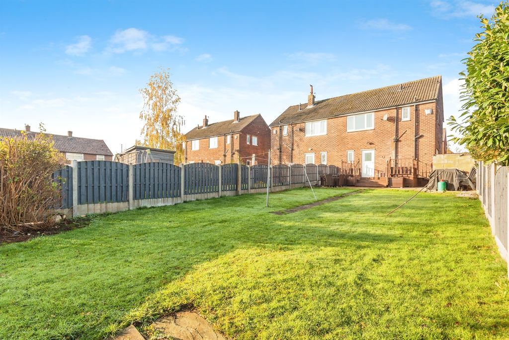 Property photo 3 of 17