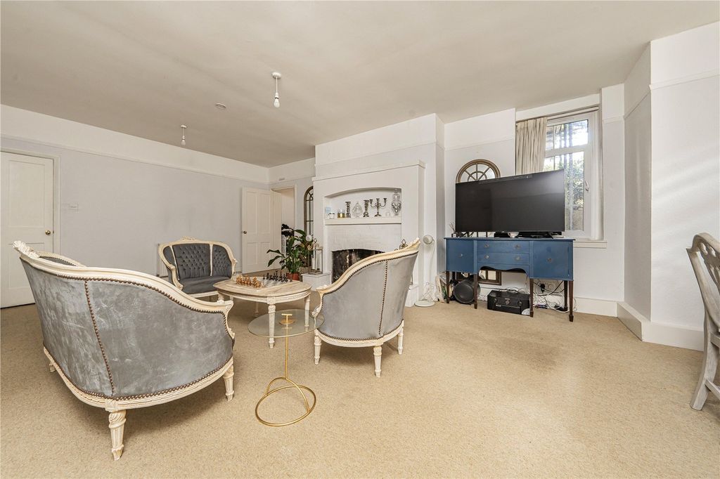 Property photo 3 of 11 Picture No. 05