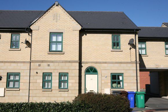 Property photo 1 of 9 Exterior