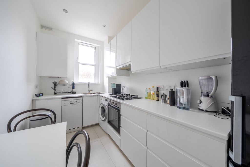 Property photo 3 of 7 1326870-6-68837Bf...