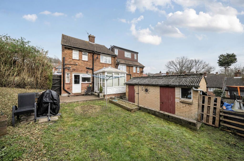 Property photo 2 of 16