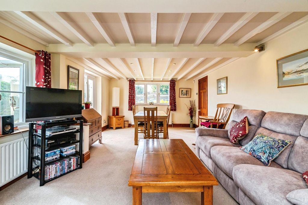 Property photo 3 of 35 Pbox-Img.Jpg