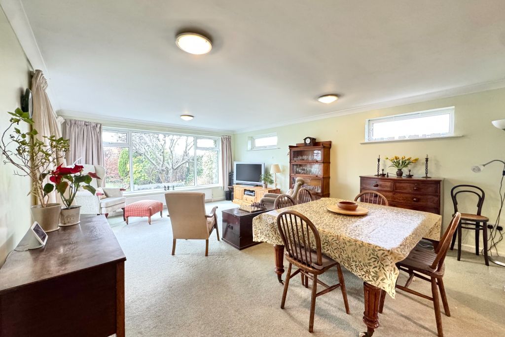 Property photo 2 of 16 Living Room