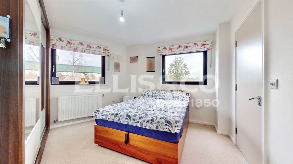 Property photo 3 of 18 Picture No. 27