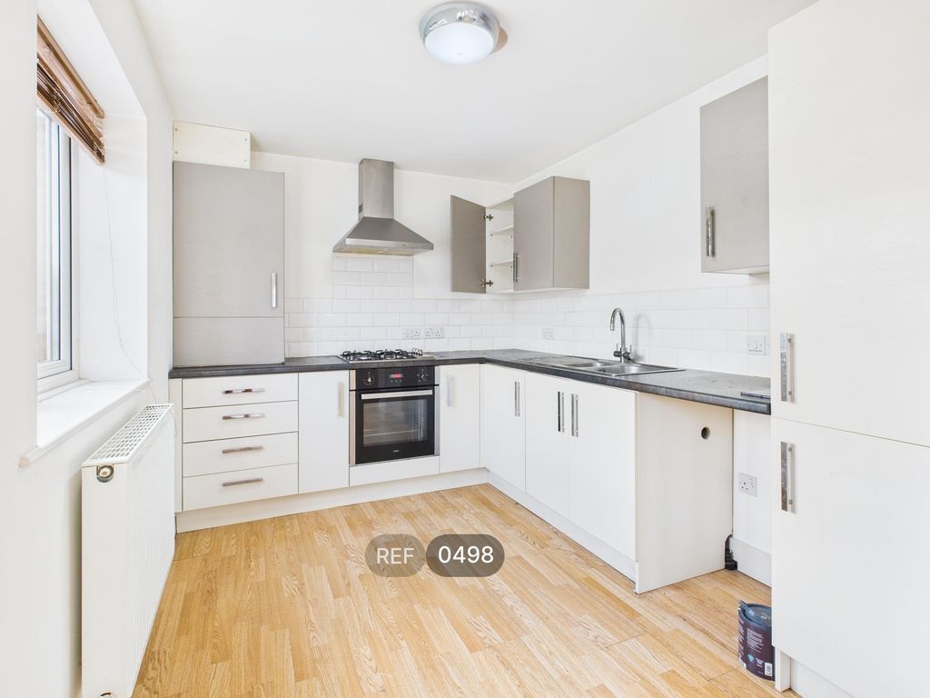 Property photo 1 of 18 Kitchen / Living Area