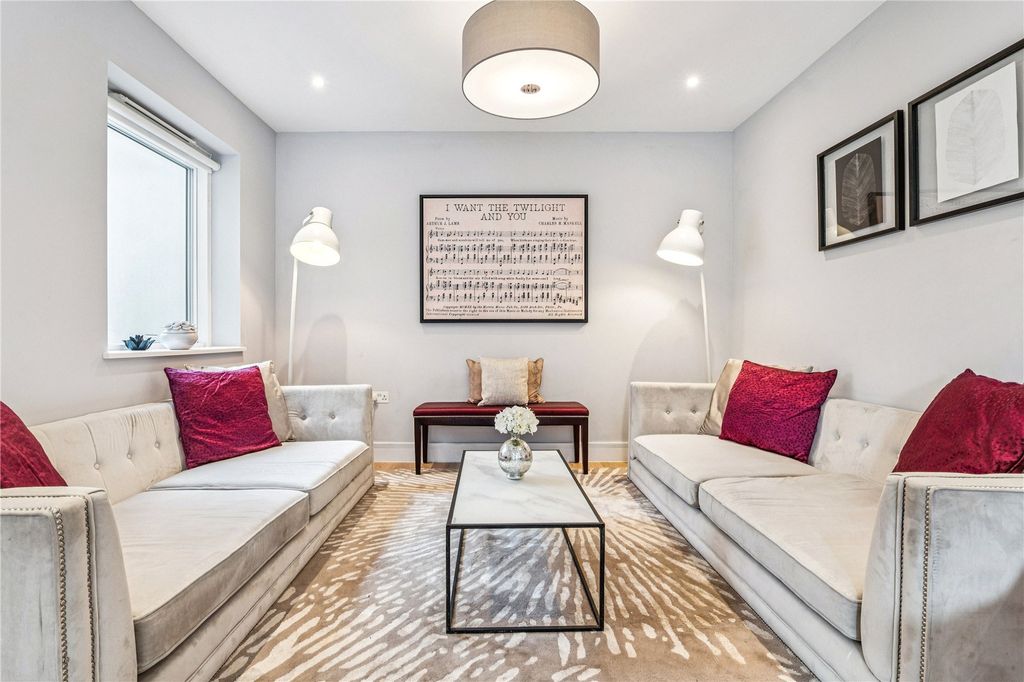 Property photo 2 of 25 Picture No. 43