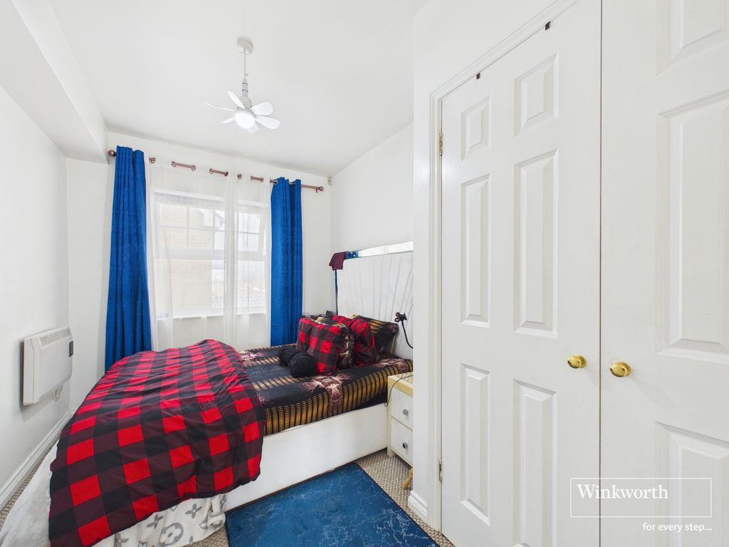 Property photo 3 of 7 Bedroom