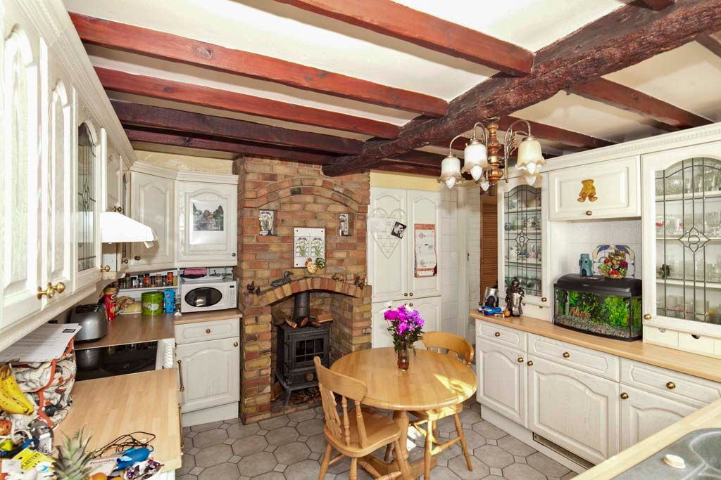 Property photo 3 of 16