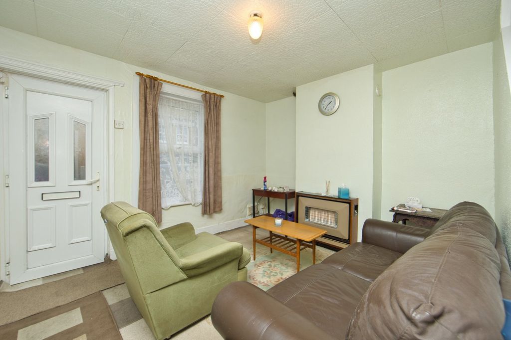 Property photo 2 of 9 Picture 2