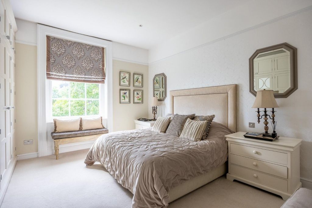 Additional image 10 of 3 bed flat for saleMontpellier Spa Road, Cheltenham, Gloucestershire GL50