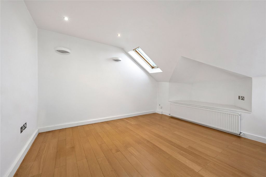 Property photo 1 of 14 Picture No. 09