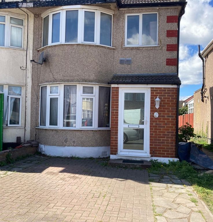 Property photo 1 of 1 Cover