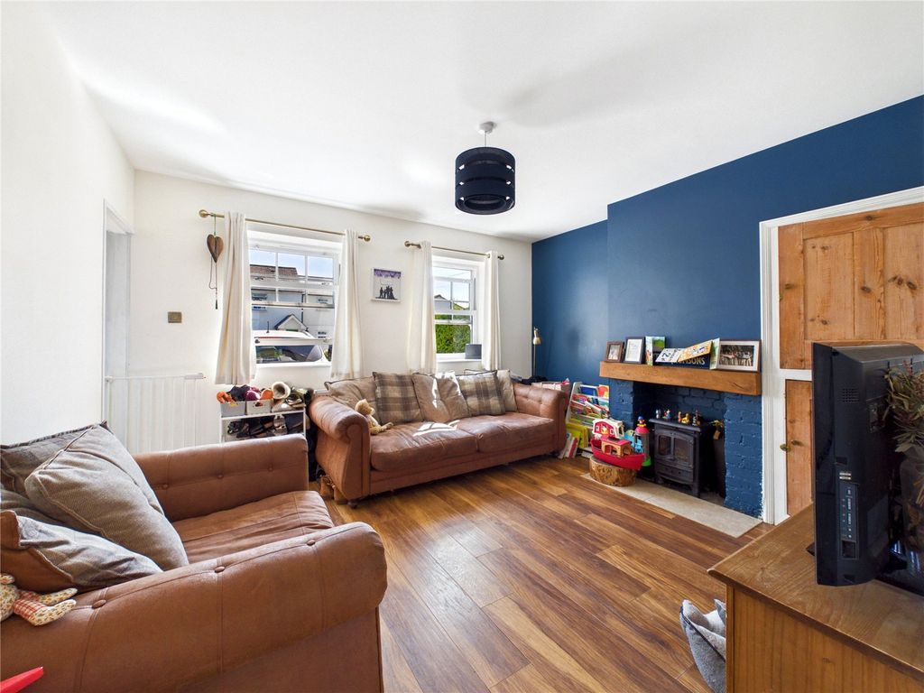 Property photo 3 of 15 Picture No. 01
