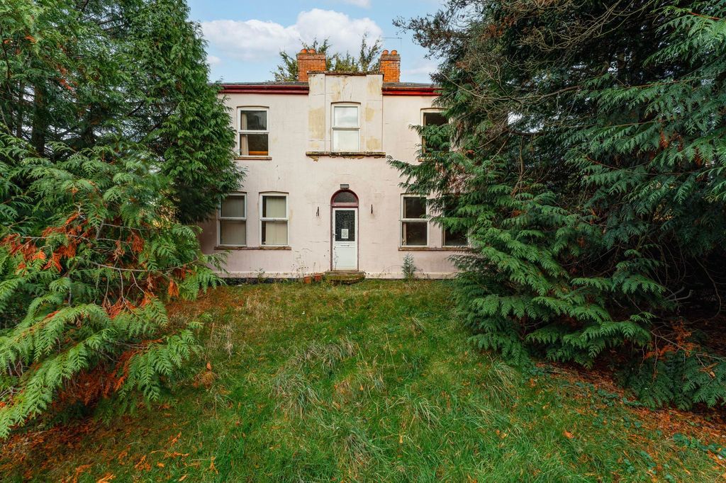 Property photo 1 of 24